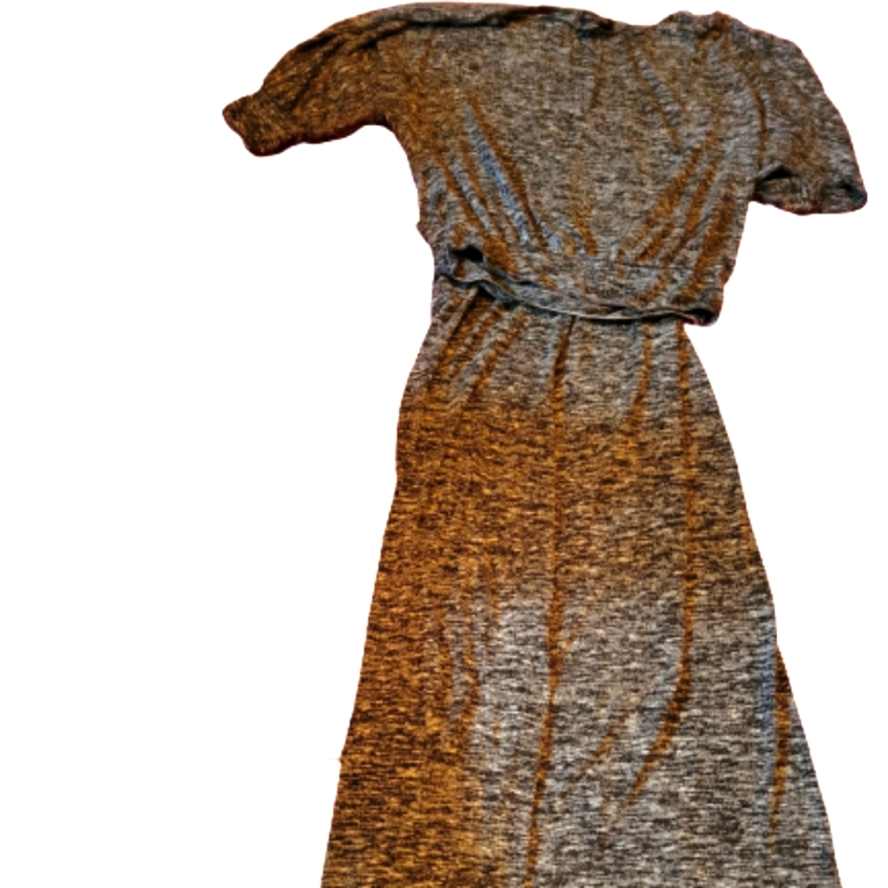 Max Edition skirt set. Band hem and waist.  Grey. Short sleeve.  Small